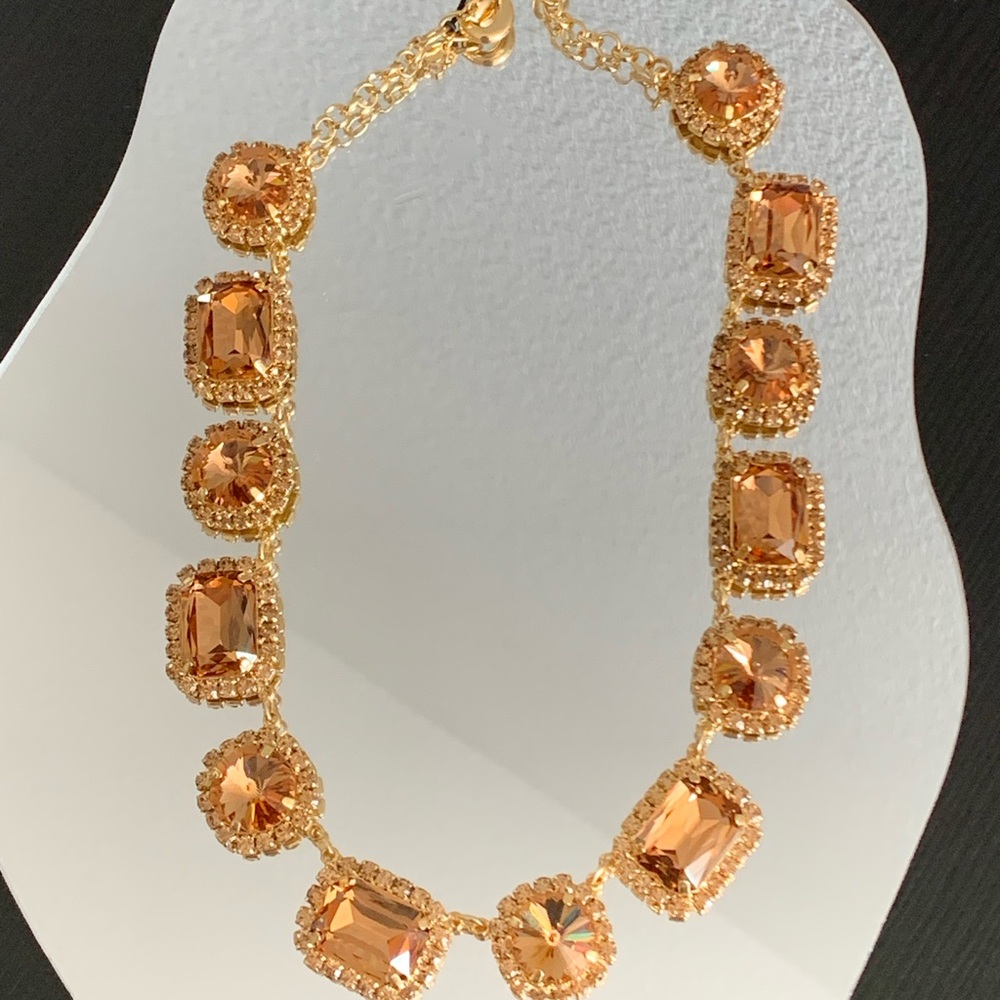 NWT Ann Taylor Crystal Textured Necklace